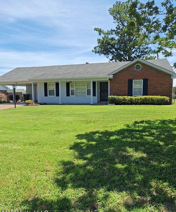 1st image of 8868 Chesterfield Dr