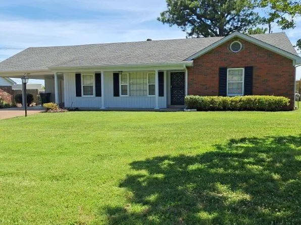 8868 Chesterfield Dr, Southaven, MS 38671