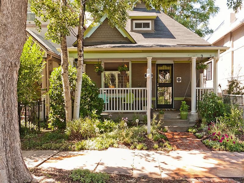 1st image of 130 W Archer Pl