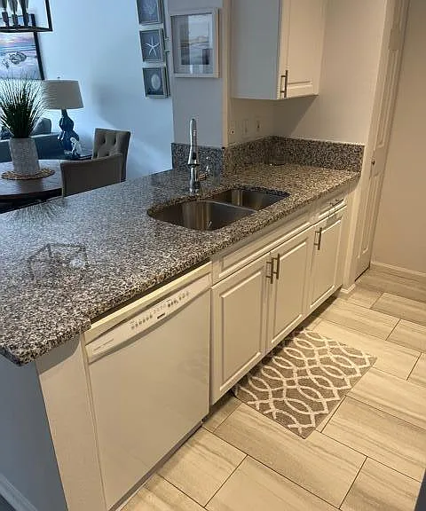 630 Sapodilla Ave #312 — Photo 10