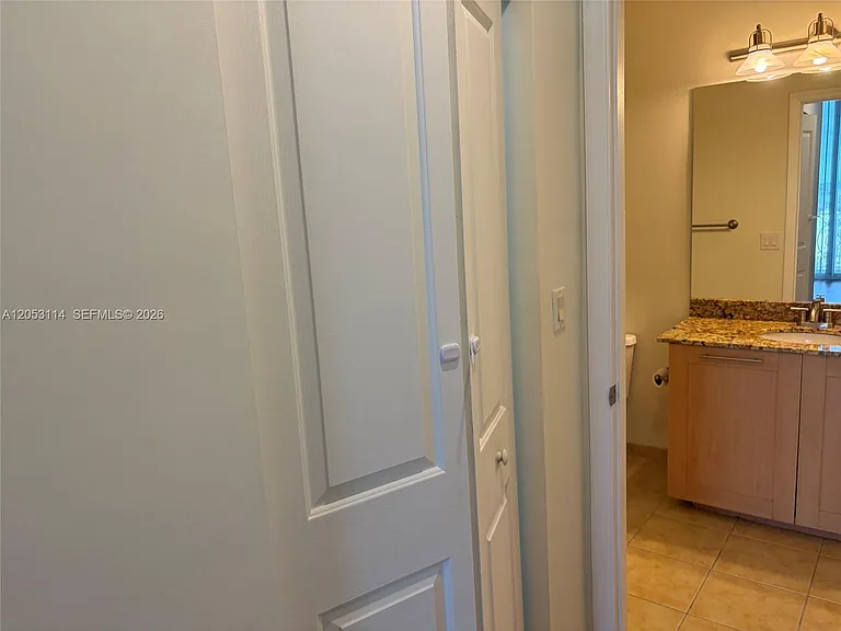 511 SE 5th Ave #1913 — Photo 16