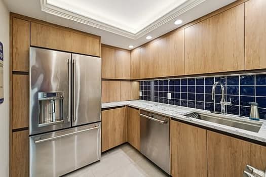 4th image of 400 E Randolph St APT 2417