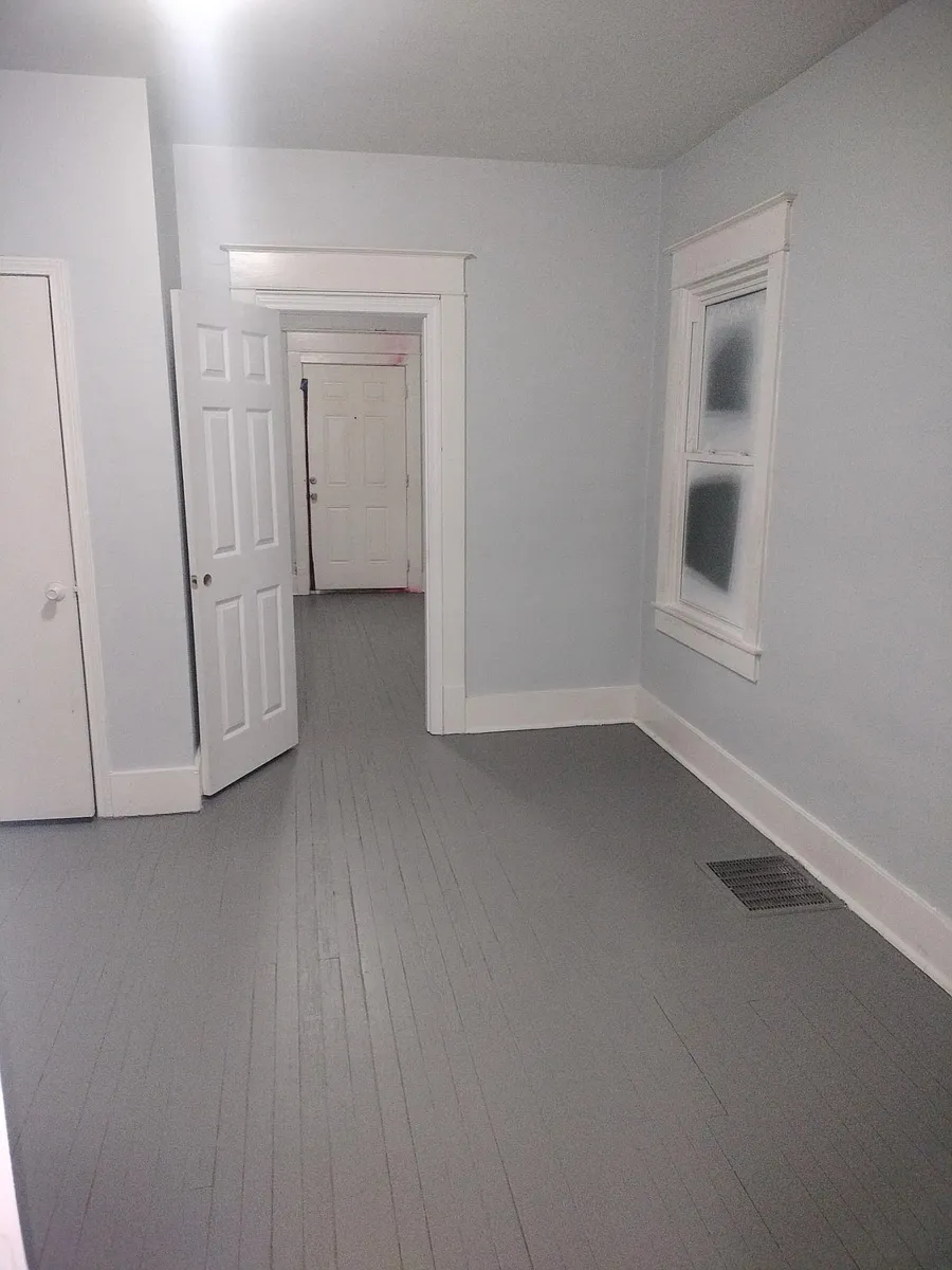 Building Photo - 2503 Dumesnil St
