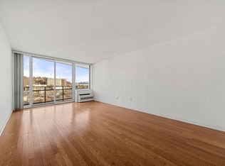 917 Hudson Park #917, Edgewater, NJ 07020