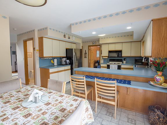 5th image of 4671 Redwood Ln