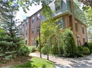 489 Josephine St, Denver, CO 80206