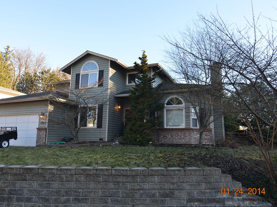 1st image of 1011 96th Ave SE