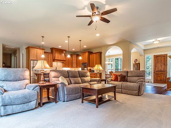 4th image of 28919 NE Cedar Brook Dr