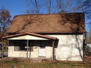 101 E Phillips St, Mascoutah, IL 62258