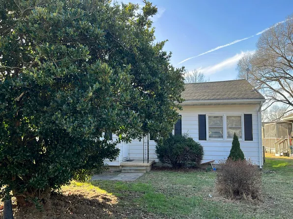 12112 College Pl, Princess Anne, MD 21853