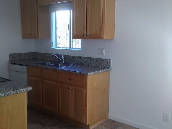 3rd image of 328 Coronado Ave APT 4