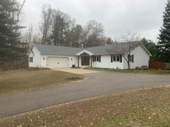 8856 N 42nd St, Augusta, MI 49012