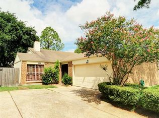 2922 Shadow Trail Dr, Houston, TX 77082