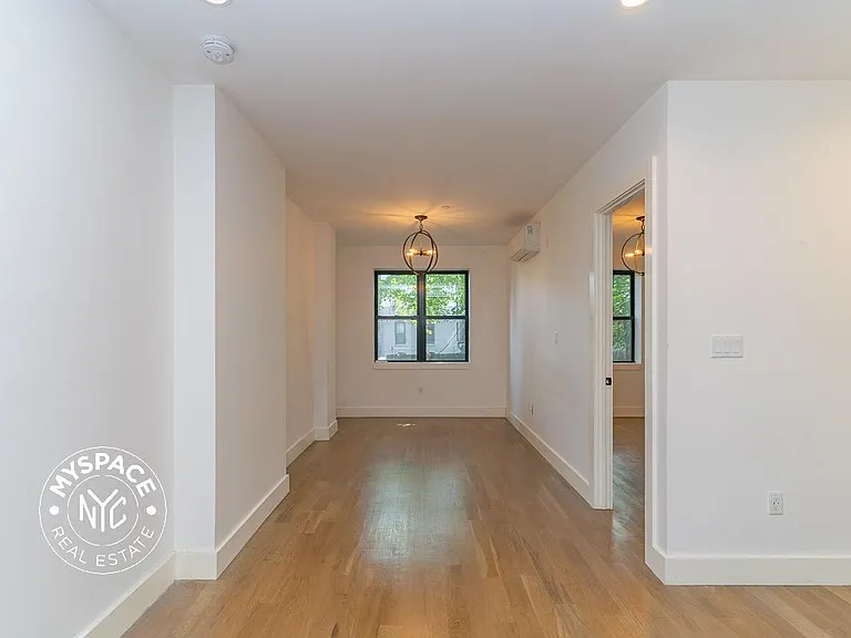826 Saint Johns Pl #2B — Photo 2