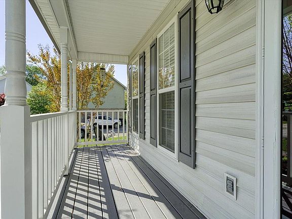 4th image of 1257 Trevino Dr NE