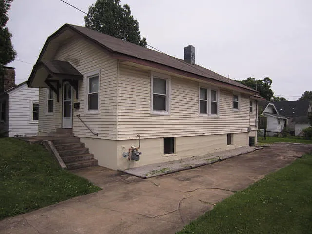 1122 E Loren Near MSU & Phelps Grove Park — Photo 2