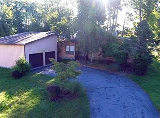 14 Davidge Rd, Middletown, NY 10940