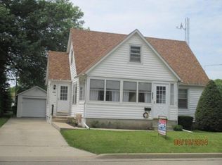 1703 18th Ave, Sterling, IL 61081