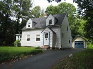 11 Philbrick Rd, Kittery, ME 03904