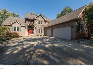 5701 N Island Dr NW, Canton, OH 44718