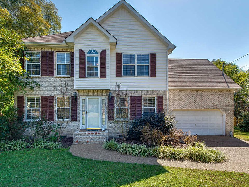 1st image of 602 Woodhaven Dr
