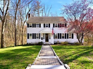 14 Minuteman Rd, Hingham, MA 02043