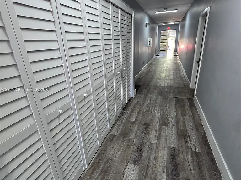 1629 SW 6th St #11 — Photo 32