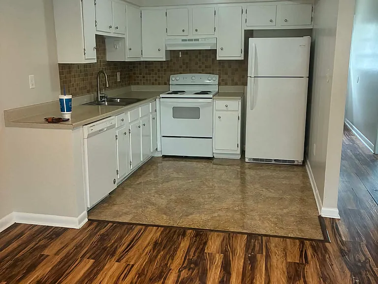 1064 Willis Branch Rd — Photo 5