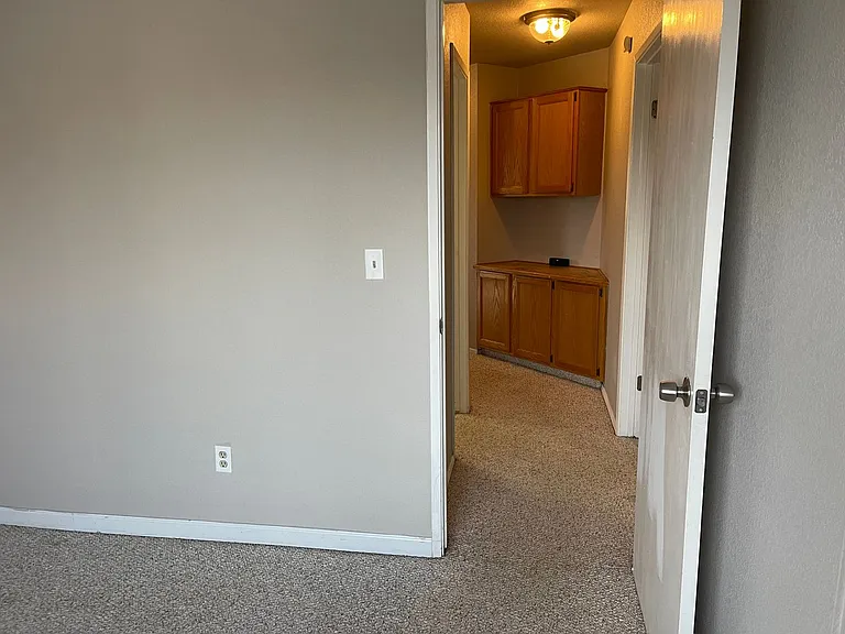 2234 Prestwick St — Photo 13