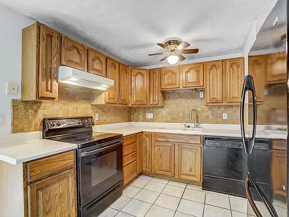 5th image of 625 Oak Gale Ln