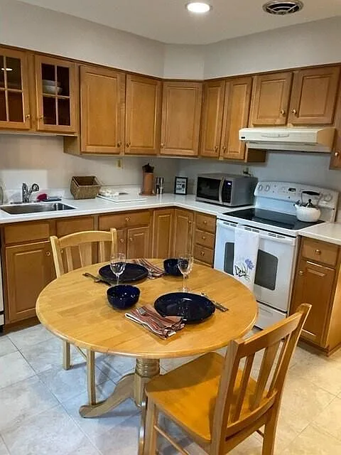 821 6th St SW — Photo 3