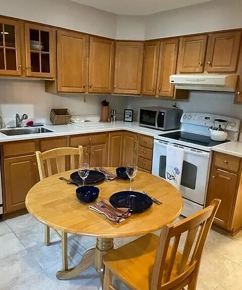 821 6th St SW #1 — Photo 3