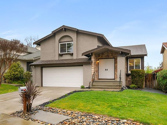 3rd image of 2824 Sombrero Cir