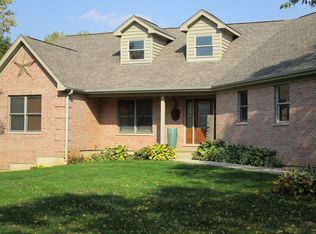 3312 Trebes Dr, Harvard, IL 60033