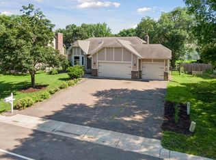 10989 N Eagle Lake Blvd, Maple Grove, MN 55369