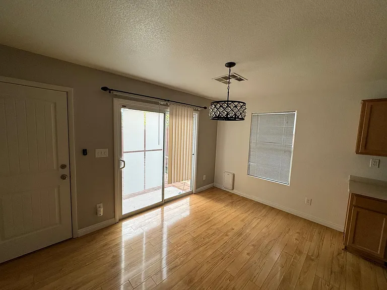 7132 Indian Head Ave — Photo 4