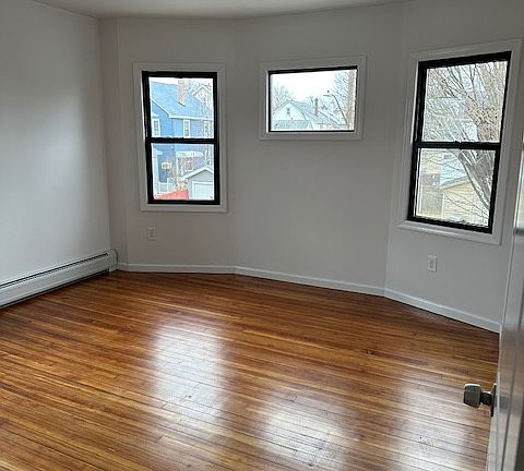 3rd image of 151 Livermore Ave Floor 2