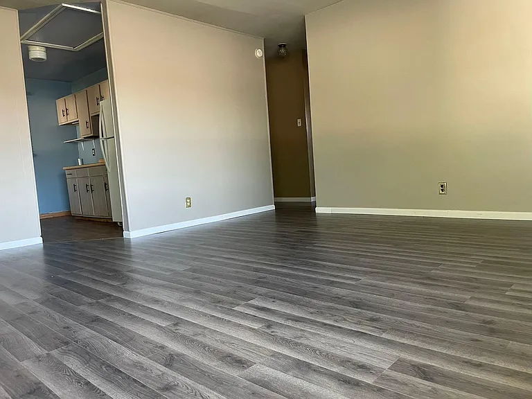 3607 Covert Ave — Photo 3