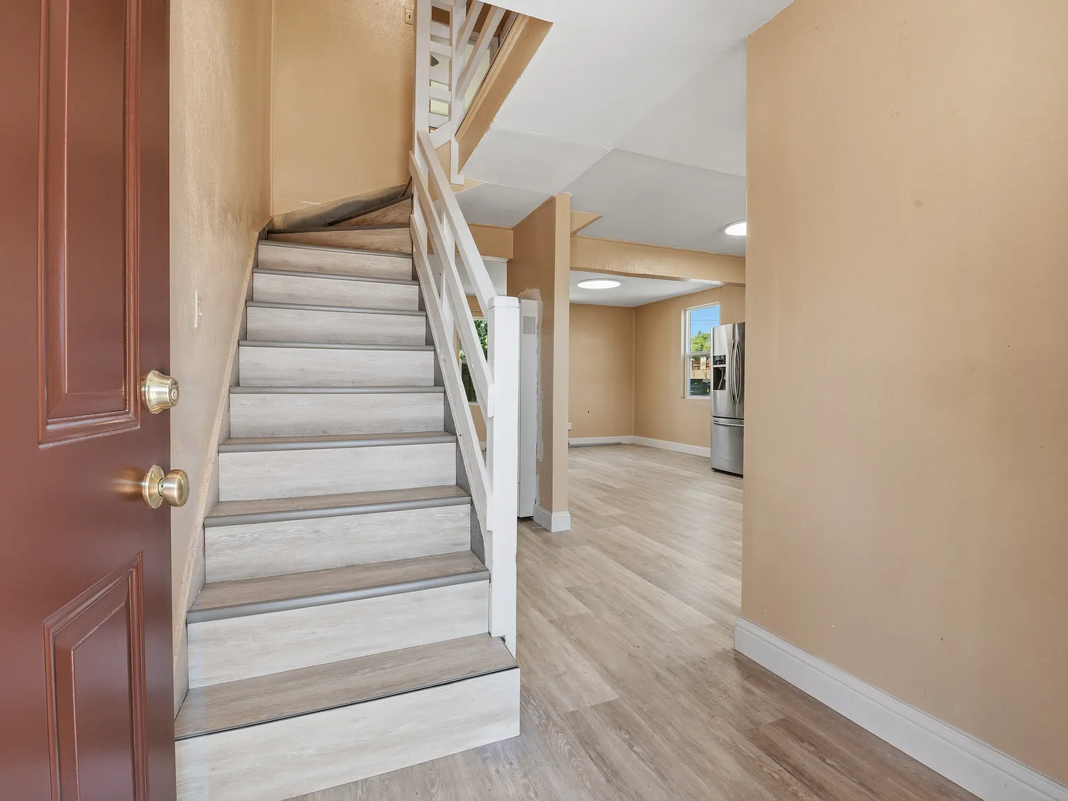 3 bed, 1100 sqft, $1,995 — Photo 4