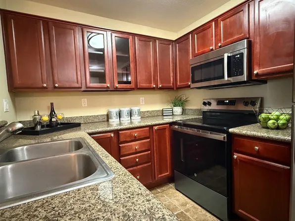496 Dempsey Rd Unit 199, Milpitas, CA 95035