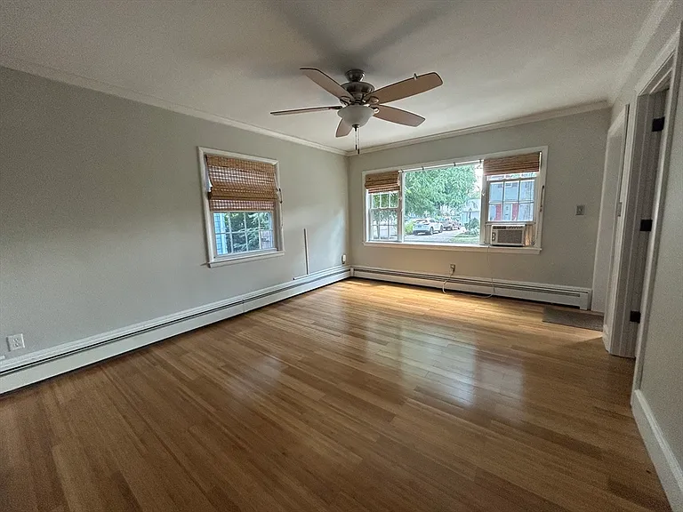 47 Naples Ave — Photo 4