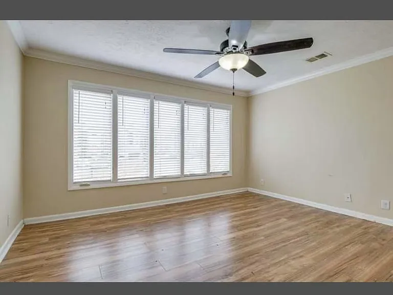 218 Raintree Dr — Photo 23
