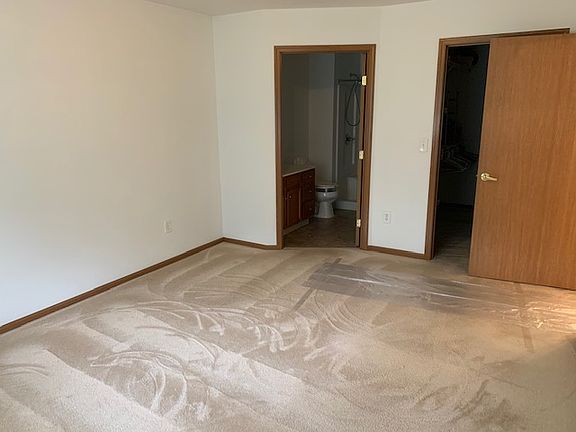 5th image of 414 Glenwood Dr