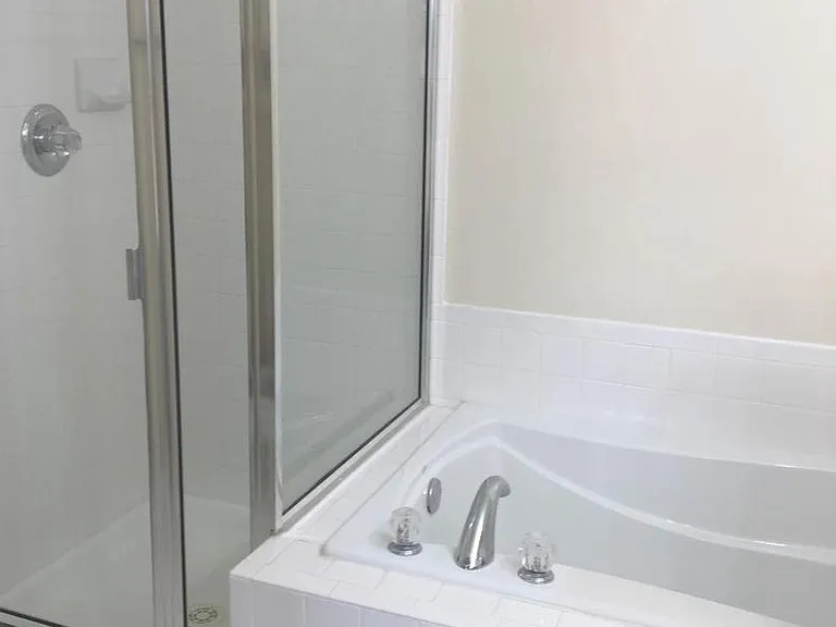 2480 Angeline Dr #304 — Photo 10