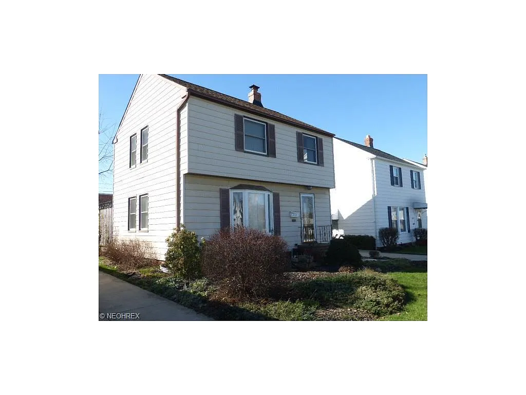 9102 S Highland Ave photo 1