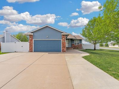 904 N Southwind Cir, Goddard, KS, 67052
