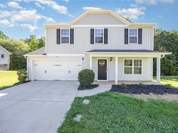 2739 Buckhorn Dr, Randleman, NC 27317