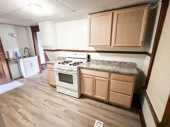 65 Euclid Ave APT 3, Buffalo, NY 14211