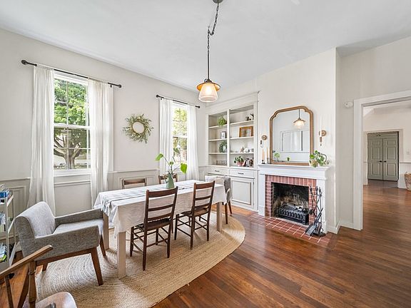 4th image of 832 Pershing Dr