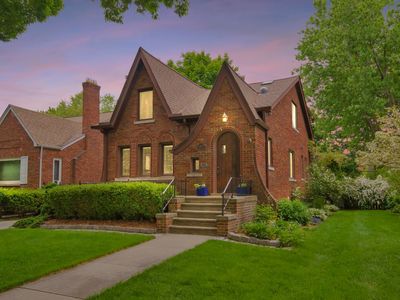423 Belanger Ave, Grosse Pointe, MI, 48236